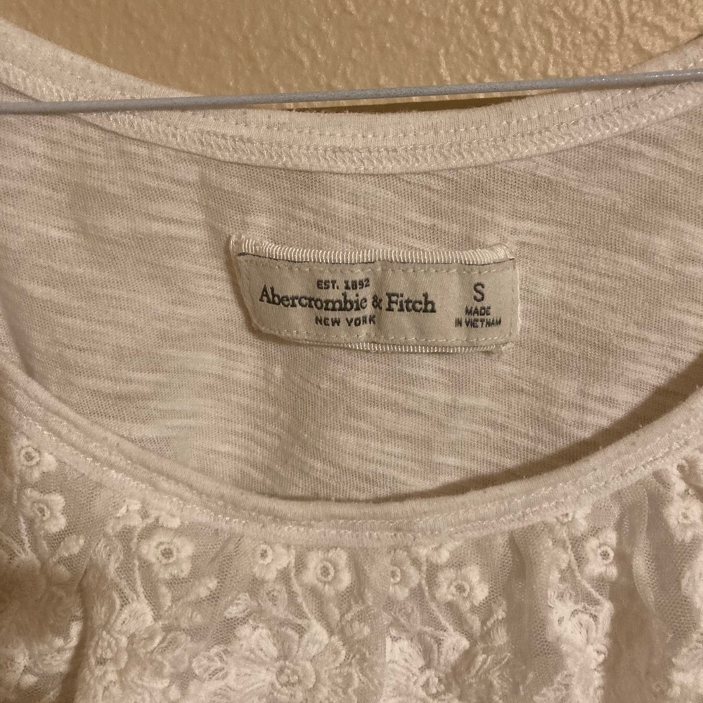 Abercrombie & Fitch blouse - Picture 3 of 5